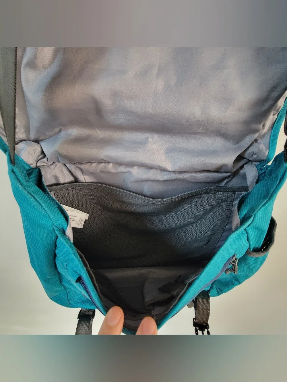 Patagonia Half Mass Messenger Crossbody Bag Unisex OS Travel Hiking Outdoor